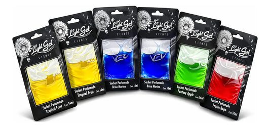 Ambientador gel para carro Light Gel en varios aromas: Tropical Fruit, Aqua Marine, Fantasy Apple y more.